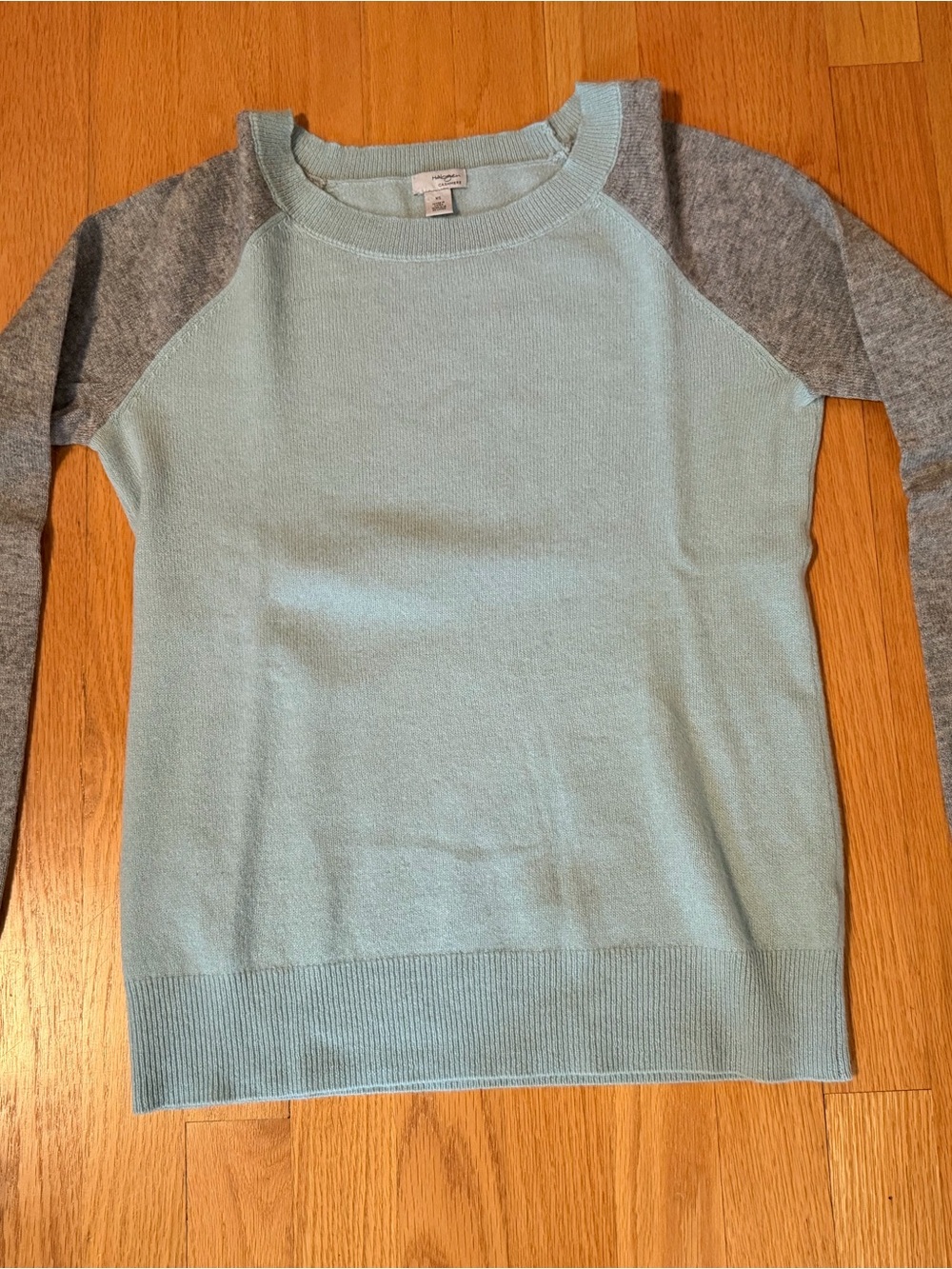 Cashmere Halogen Light Blue Body with Gray Raglan Sleeve Crewneck Sweater